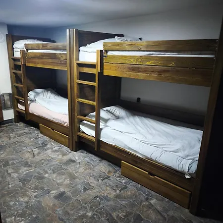 Biker Bunkhouse,8 Guests Group With Private Bathroom * Konjic